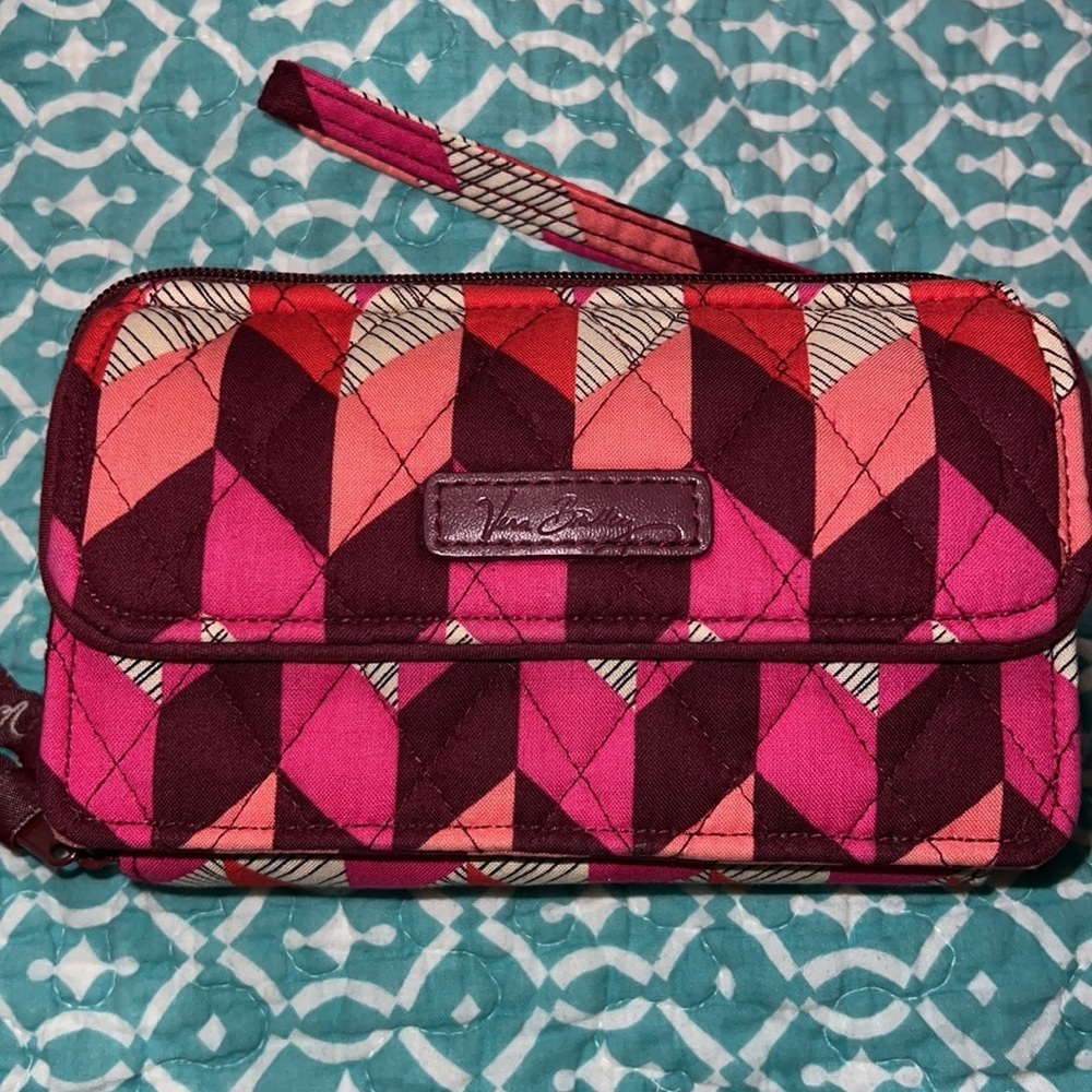 Vera Bradley bohemian pink orange chevron wristlet detachable strap cc holders